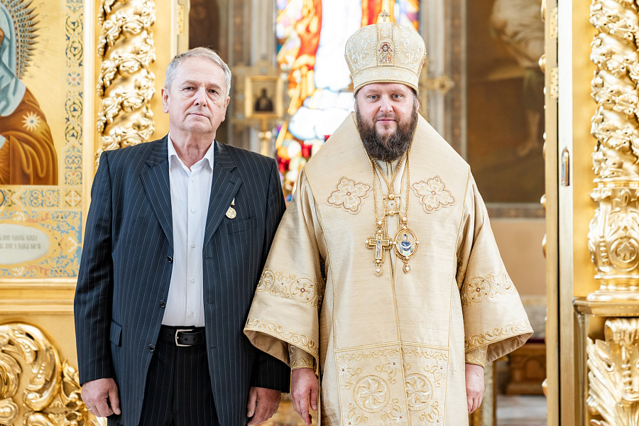 Божественная литургия в соборе Всемилостивого Спаса Вознесенской Давидовой пустыни